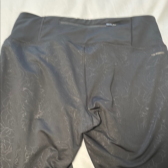 Adidas Black Climawarm Performance Leggings / Tights with rose / floral pattern - Picture 6 of 8